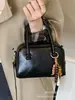 Bolsas de Diseño de Nicho para Mujer 2025 Nuevo Otoño e Invierno Bolso Versátil de Hombro Cruzado Estilo Coreano Ins Bolso tipo Satchel Bolso Almohada