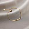 Pulseira Yunyao Inoxidável Mais Vendida Internacionalmente em Aço Titânio para Mulheres com Trevo de Cinco Folhas e Incrustação de Diamante, Personalidade Estilo Ins, Galvanoplastia a Vácuo 18K