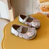 Zapatos de Cuero para Niñas de Primavera y Otoño, Zapatos de una Sola Pieza Lindos con Flores Estilo Coreano de Suela Baja, Zapatos para Niños con Suelas Suaves, Zapatos de Princesa para Niños Pequeños en Beige
