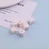 Contas acrílicas 3D em formato de queijo quadrado, coloridas como doces, de 10mm, para correntes de celular e acessórios feitos à mão com miçangas DIY