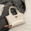 Atacado Hot Coreano Moda Óleo Cera Couro Mão Balde Bolsa Commuter All-match Niche Design Senhoras Crossbody Bolsa