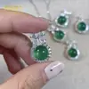 Colar de fecho de segurança em nó de borboleta de jade de água natural, uma corrente delicada e luxuosa para a clavícula em formato de rosquinha de jade branco para mulheres