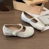 2026 Verão Francês Retrô Tecido Salto Baixo Tira Única Boca Rasa Mary Jane Flats Couro Macio Elegante Moda Sapatos Femininos