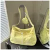 Bolsa de Lona de Grande Capacidade para Mulheres Verão 2025 Nova Bolsa Nicho Transversal de Ombro Único Estilo Coreano Plissada Bolsa Tote de Classe