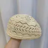 Gorra de Visera Estructurada Transpirable con Diseño Hueco de Moda para Mujer, Estilo Delgado de Primavera y Verano, Moderna y Versátil, Sombrero de Artista Tejido para Adelgazar el Rostro
