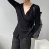 Suéter de punto con cuello en V cruzado y manga larga cuidadosamente seleccionado para mujer, moda Otoño e Invierno, tejido de punto con dobladillo dividido transfronterizo y diseño único B8091