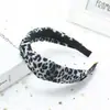 Acessórios de cabelo europeus e americanos transfronteiriços retro costura de leopardo faixa de cabelo com nó cruzado faixa de aba larga tiara de tecido impresso
