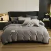 Novo conjunto de quatro peças de veludo de leite de alta gramatura 2024 conjunto de cama de corrida de flanela de veludo de cristal
