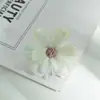 J 4.5cm Flores Artificiales Flores DIY Flores de Seda Flores Falsas Decoración de Boda Pasador Flor de Ramillete Accesorios de Decoración para el Cabello