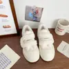 Tenis de Suela Gruesa para Mujer, Nuevo Estilo Otoño e Invierno 2025, Zapatos de Algodón Cálidos Forrados de Felpa, Zapatos Blancos Casuales Deportivos para Mujer que Aumentan la Altura