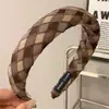 Diadema de Estilo Fresco de Lujo Ligero, Diseño de Esponja Fina, Accesorio para el Cabello de Gama Alta, Diadema de Colores para Mujeres, Venta al por Mayor, Diadema de Corona Alta para Lavarse la Cara