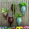 Maceta de Flores Peces Manchados Montada en Pared con Plantas Verdes, Decoración Colgante Simple Estilo Europeo, No Requiere Taladro, Adecuada para Decoración Exterior de Villas