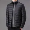 Marca Mango Otoño e Invierno Chaqueta Ligera de Plumón Acolchada de Algodón para Hombre Corta Cuello Vertical con Capucha Mediana Edad y Ancianos Ligera Fina Abrigo Roto