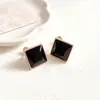 Nuevo producto de moda de gran venta: Venta directa de fábrica de pendientes de acero de titanio para mujer, pendientes de alta calidad con mariposas incrustadas