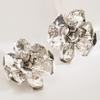 Pendientes de flores tridimensionales chapados en oro antiguo plisados de metal transfronterizo europeo y americano, pendientes de estilo festivo de moda retro con temperamento de nicho