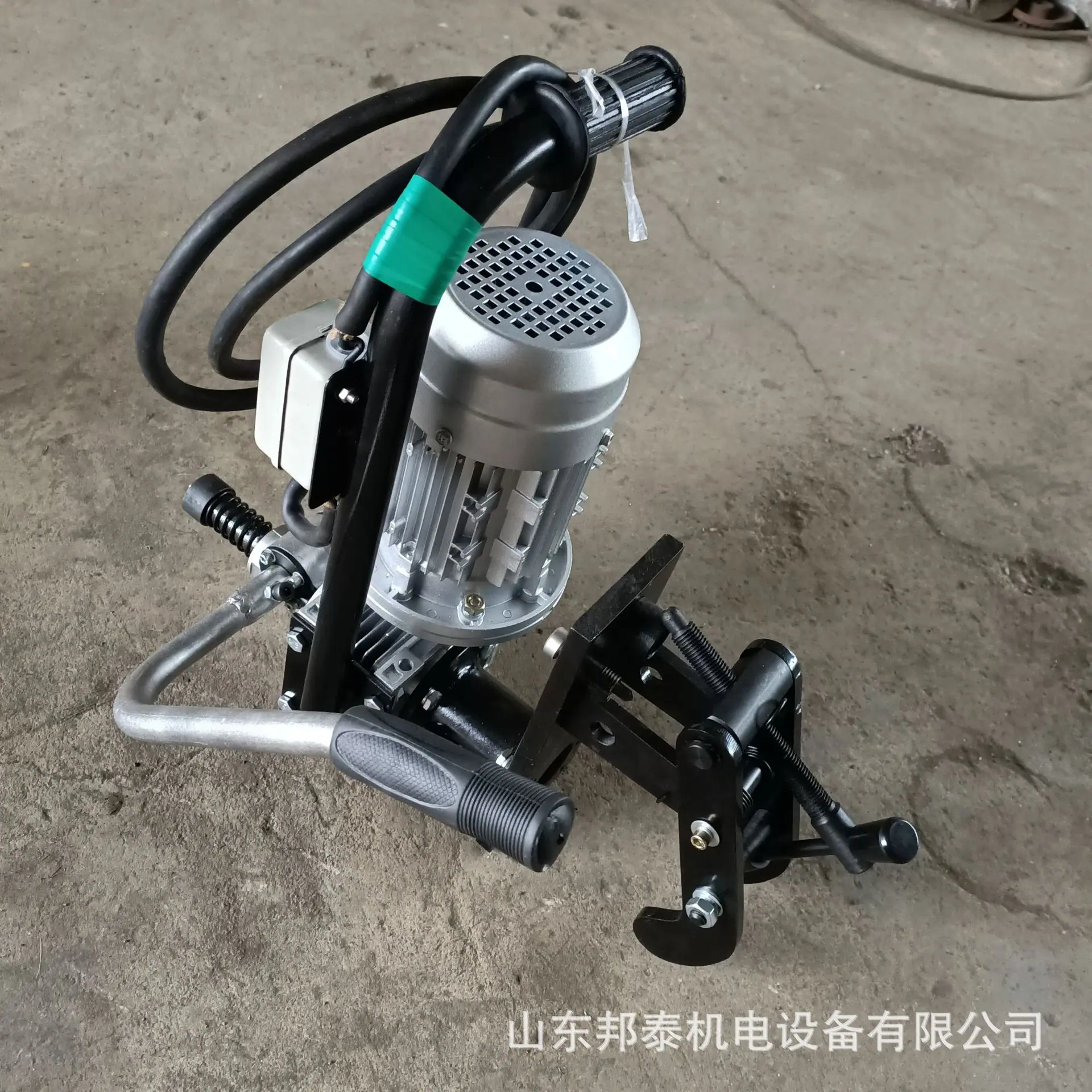 电动钻孔机 (1)