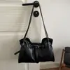 Bolsa de axila de nicho transfronteiriça de alta qualidade 2026 nova bolsa tote simples para o dia a dia bolsa de ombro única versátil de grande capacidade