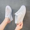 Zapatos de Mujer de Verano 2025 Nuevos Versátiles de Malla Transpirable con Tacón de Cuña Interior y Punta Semi-Descubierta Zapatos Casuales Blancos