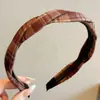 Diadema de Trenza a Cuadros para Niñas, Pinza Versátil para Otoño e Invierno, Accesorio para el Cabello de Diadema de Alta Presión en la Corona