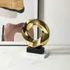 Ornamento Cerâmico Circular Dourado Eletrodepositado Minimalista Moderno de Luxo Leve para Sala de Estar de Villa Gabinete de TV Entrada Escultura Criativa Decoração