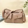 Bolsos cruzados para mujer al por mayor 2026 modelo nuevo de alta gama para el hombro de viajero vintage casual simple de moda bolso de hombro