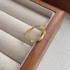 Anillo de Plata de Ley S925 Estilo Mid-Century Bambú Cepillado con Diamante para Mujer Exquisito Lujoso Accesible Anillo Retro Anillo de Dedo Índice de Gama Alta