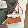 Bolsa de Ombro Cruzada Simples Casual Estampada de Coração Tendência Moda Nova Primavera 2026 para Mulheres