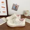 Zapatos Blancos Estilo Nuevo Primavera y Otoño 2026 para Mujer, Malla Transpirable Suela Gruesa Punta Redonda Versátiles Deportivos Estudiantiles Casuales