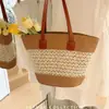 Bolso de Paja Tejida Transfronterizo Nuevo de Verano para Mujer, Bolso de Hombro Tipo Cubo Tejido de Gran Capacidad para Vacaciones de Verano, Disponible para Dropshipping