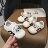 Nuevos Zapatos Deportivos Infantiles para Primavera 2026 para Niños y Niñas con Velcro, Ojos de Dibujos Animados, Zapatos Casuales Versátiles, Resistentes al Desgaste