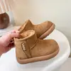 Botas de neve infantis, novo estilo de inverno 2026, com sola macia, antiderrapantes para meninos, forradas com fleece e espessadas, estilo Birkenstock, e sapatos grandes de algodão para meninas