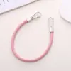 Correa de muñeca única de cuero PU nuevo, cordón para teléfono, cadena de mano colorida versátil de doble hebilla, accesorio de cadena para teléfono