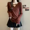 Diseño Talla Grande Elegante Camiseta de Manga Larga con Escote en V en el Hombro Derecho para Mujer Primavera, Otoño e Invierno Nuevo Delgado para Gorditas Aspecto Adelgazante y Top que Cubre la Carne
