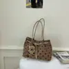 Bolso de lunares súper popular transfronterizo para mujer, nuevo de otoño 2026, moda casual versátil, bolso de hombro tote para el día a día