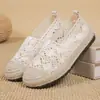 Sapatos Casuais de Malha Versáteis Femininos de Cano Baixo Verão Sapatos de Pano Old Beijing Sapatos de Lona Bico Arredondado Sapatos para Mãe Slip-on
