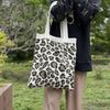 2021 Nuevo ins bolsa de lana bolsa retro bolsa tejida leopardo bolsa tejida elegante Bolso de Hombro bolsa tote moda