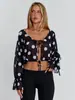 Top de Malla con Lunares y Encaje Estilo Francés Picante para Chica, con Cordones, Cuello en V, Mangas Acampanadas, Cintura al Descubierto, Blusa Transparente de Gasa, Cubre Top Corto para Mujer