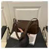 Bolsa Pequeña Cuadrada Nueva de Primavera Vintage Simple Texturizada Bolso de Hombro de Moda de Nicho de Alto Valor Tendencia para Mujer