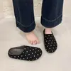 Adicionar pedal de pé sola grossa inverno lã 2026 pelúcia bolinhas algodão chinelos chinelos da moda mulheres da moda plus veludo salto escondido