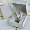 Nuevo de Gran Venta Color Pitahaya Esfera Pequeña Correa de Acero Calendario Movimiento de Cuarzo para Mujer Rosa Flor de Cerezo Fabricante de Relojes Venta al por Mayor