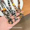 Color Maillard Estampado de Leopardo Retro Corazón Bufanda de Seda Collar Cadena para Suéter de Diseño Nicho para Mujer Collar Versátil Elegante