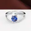 Anel Minimalista com Design de Linha e Zircônia de Quatro Garras Vazado, Estilo Minimalista de Alto Padrão, Joia de Anel para Dedo Indicador em Cobre Puro, Exclusivamente para Vendas Transfronteiriças