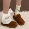 Sapatos de algodão para neve com veludo plus, antiderrapantes, sola grossa, femininos, novo estilo 2026, de inverno, que aumentam a altura, quentes, retrô, sapatos Birkenstock