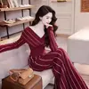 Vestido 2026 Otoño Nuevo Estilo Elegante de Gama Alta Negro Ajustado para Mujer, Ceñido a la Cintura, Adelgazante, Sexy Vestido Formal para Mujer