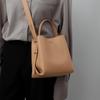 Bolsos 2026 Nuevo Estilo Bolsos para Mujer Bolso Cubo Cruzado Otoño e Invierno Hombro Único Cuero Genuino Bolso de Mano de Gran Capacidad