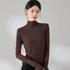 Camisa básica feminina de lã mista com gola alta, fina, justa ao corpo, macia e agradável à pele, de manga longa, para o outono de 2026