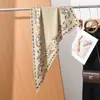 Lenço triangular, acessório feminino em camadas, cinto jeans, lenço de cintura, acessório de viagem, camisa, xale estiloso