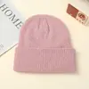 Sombrero de Lana Rojo Vino Nuevo Más Vendido, Gorro de Punto Cálido de Otoño e Invierno, Gorro para Clima Frío, Sombrero de Hip-Hop de Acrílico al por Mayor