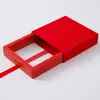 Venta al por mayor de fábrica caja de suspensión de película de PE caja transparente para joyería caja de exhibición para collares caja de suspensión para joyería procesamiento personalización