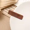 Etiqueta de Cuero Carta Inglesa hecha a mano Costura a Mano Etiqueta para Sombrero de Mezclilla Super Fibra Terciopelo Coreano Cuero Suave Marca